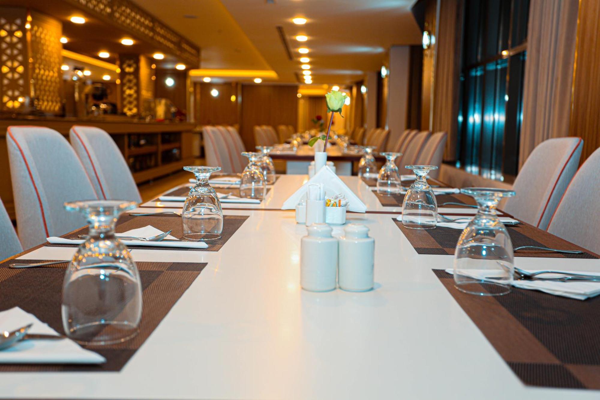 Tulip Plaza By Lpc Hotels & Resorts Hafar Al-Batin Exterior photo